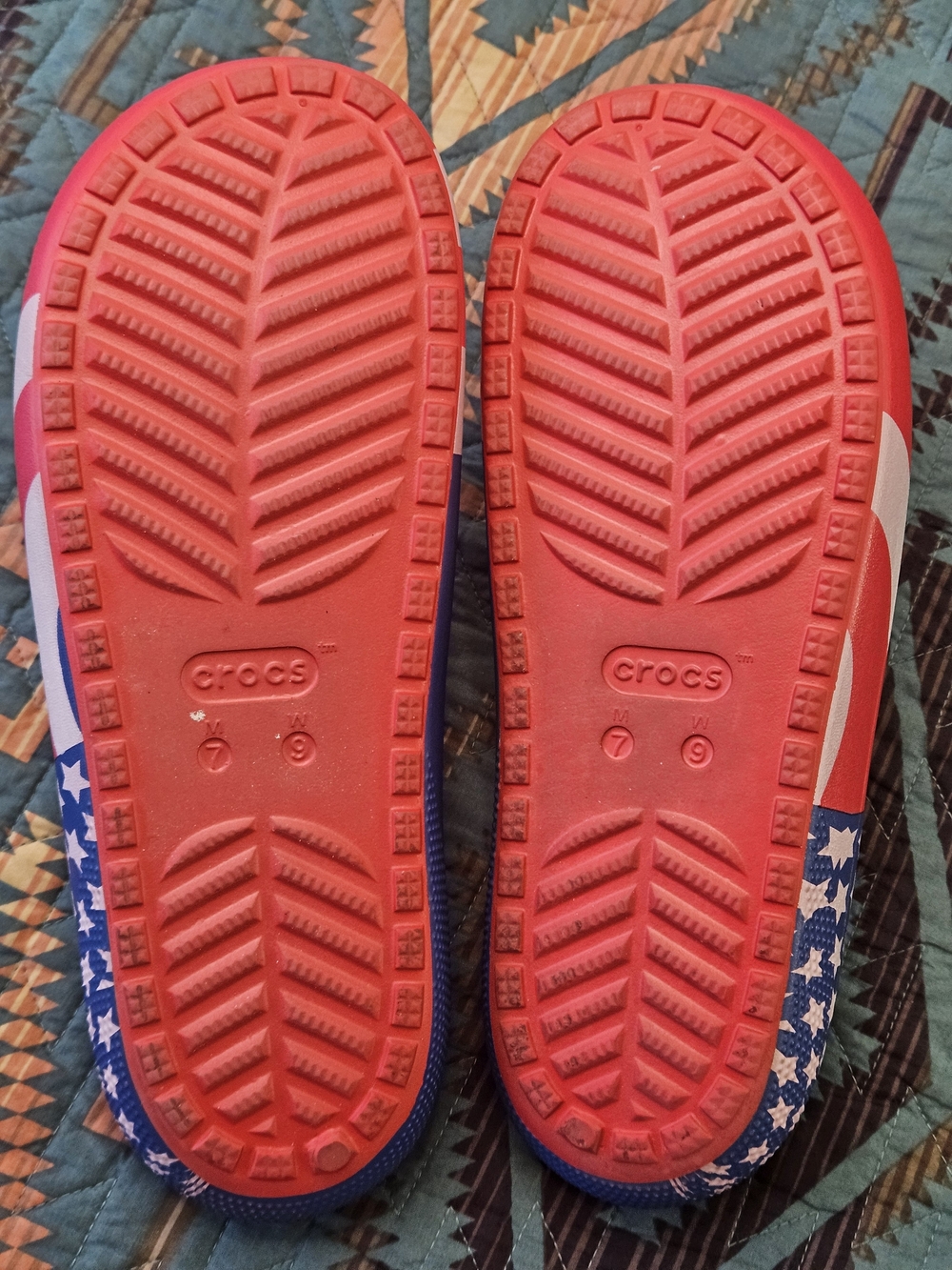 Crocs Women's Size 9 - Picture 5 of 5